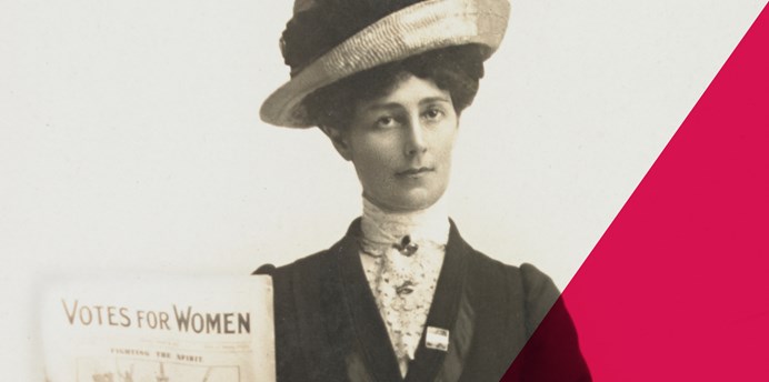 Vida Goldstein selling “Votes for Women” newspaper in 1930