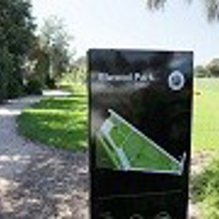 Signage with a map at the entrance to Elwood Park Reserve