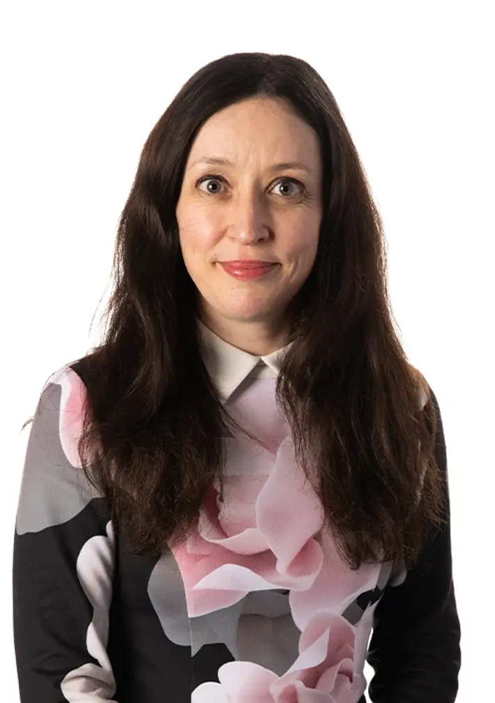 Portrait photograph of Kylie Bennetts